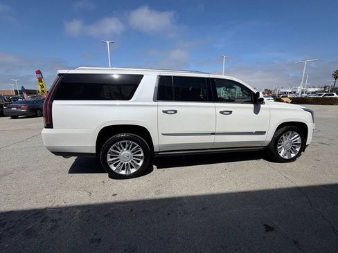 Used 2016 Cadillac Escalade ESV Platinum AWD/4WD image 7