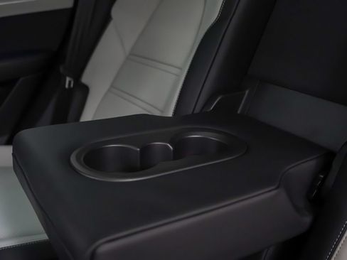 Certified 2026 Porsche Cayenne S AWD/4WD image 19