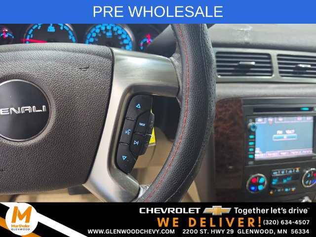 Used 2007 GMC Yukon Denali AWD/4WD image 12