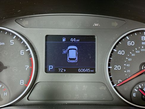 Used 2023 Kia Seltos LX image 19