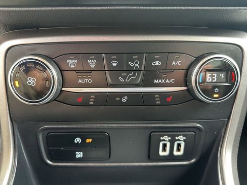 Used 2019 Ford EcoSport SES AWD/4WD image 14