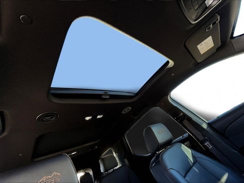 Used 2023 Chevrolet Traverse High Country w/ LPO, Floor Liner Package image 17