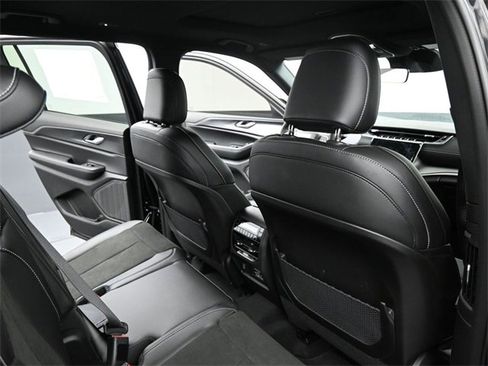 New 2025 Jeep Grand Cherokee L Altitude image 22