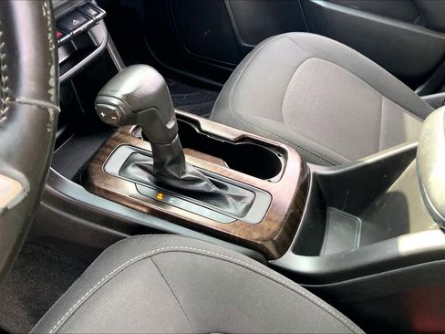 Used 2016 GMC Canyon SLE w/ SLE Convenience Package image 15