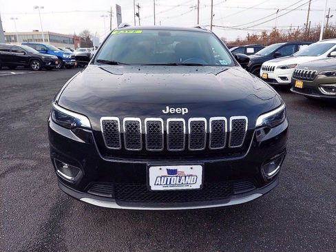 Used 2019 Jeep Cherokee Limited AWD/4WD image 2