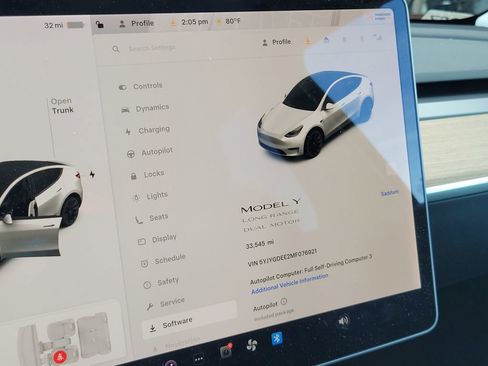 Used 2021 Tesla Model Y Long Range image 22