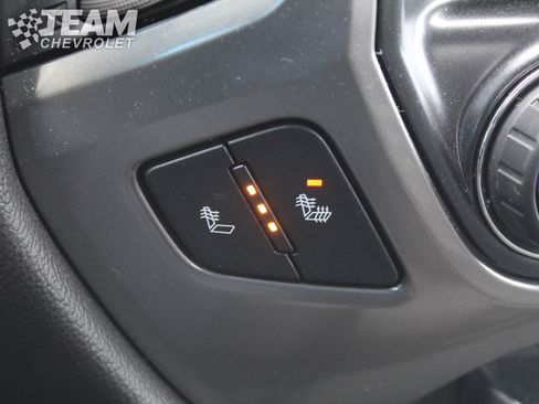 Used 2019 Chevrolet Silverado 1500 LT w/ All Star Edition image 17