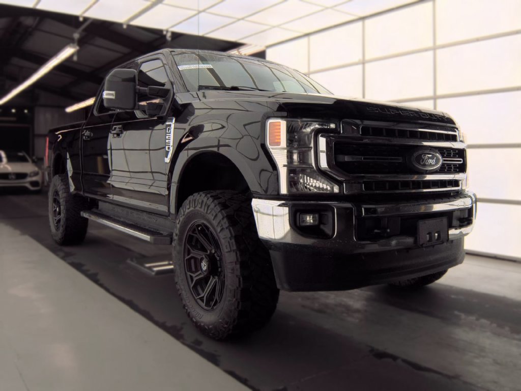 Used 2021 Ford F250 Lariat w/ Lariat Ultimate Package AWD/4WD image 1