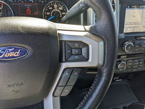 Used 2016 Ford F150 Lariat w/ Trailer Tow Package image 32