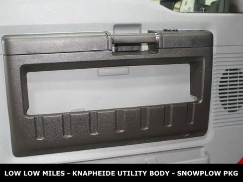 Used 2015 Ford F250 XL w/ Power Equipment Group image 13