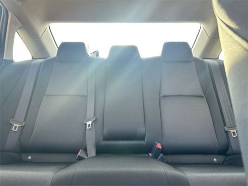 Used 2022 Honda Accord LX image 29