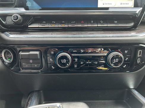 Used 2024 Chevrolet Silverado 1500 LTZ w/ Technology Package AWD/4WD image 26