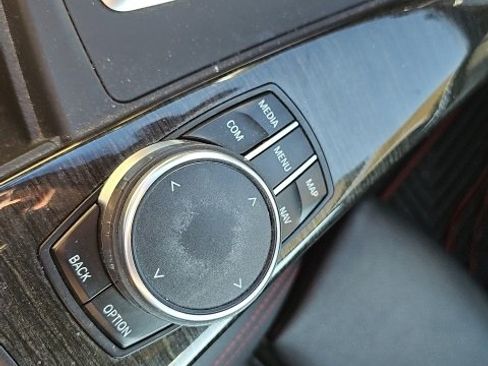 Used 2019 BMW 430i Convertible image 22