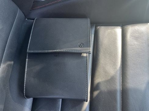 Used 2021 Volkswagen GTI Autobahn FWD image 34