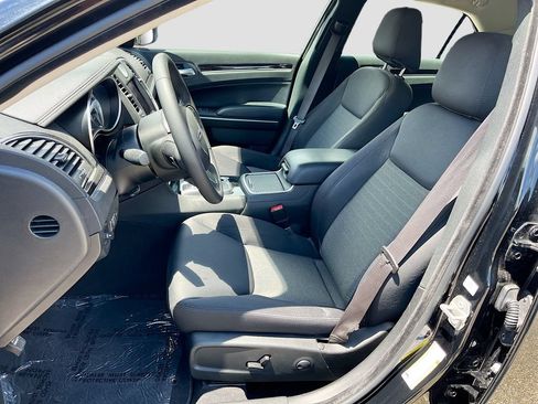 Used 2023 Chrysler 300 Touring w/ Sport Appearance Package RWD image 19