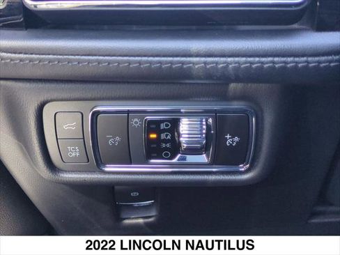 Certified 2022 Lincoln Nautilus Reserve image 20
