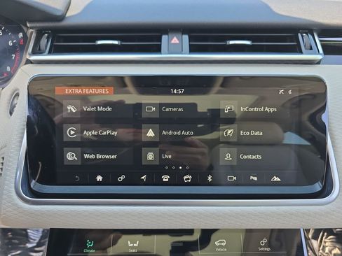 Used 2019 Land Rover Range Rover Velar S AWD/4WD image 24