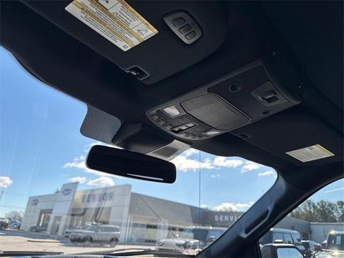 Used 2018 Ford F150 Lariat w/ Equipment Group 502A Luxury image 26