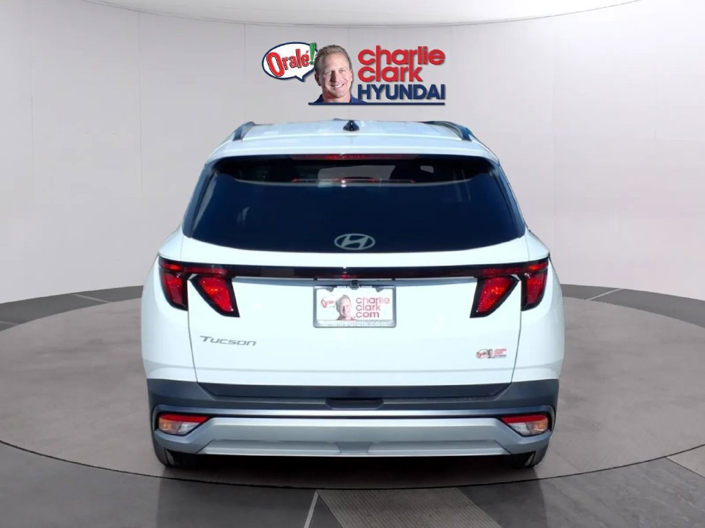 New 2026 Hyundai Tucson SEL Plus FWD image 4