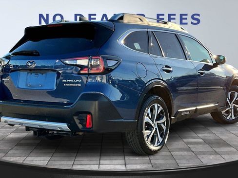 Used 2022 Subaru Outback Touring XT AWD/4WD image 6