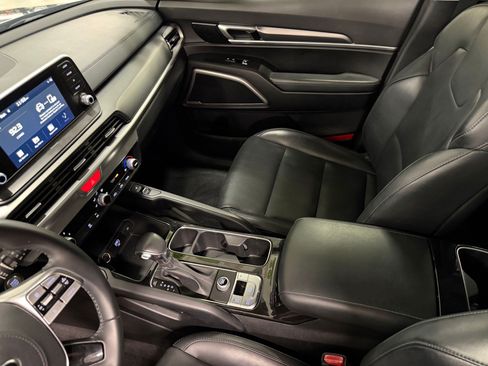 Used 2020 Kia Telluride S FWD image 37