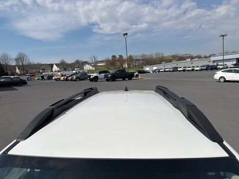 Certified 2025 Subaru Outback Premium image 9