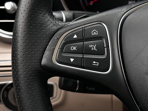 Used 2018 Mercedes-Benz C 300 Sedan image 18