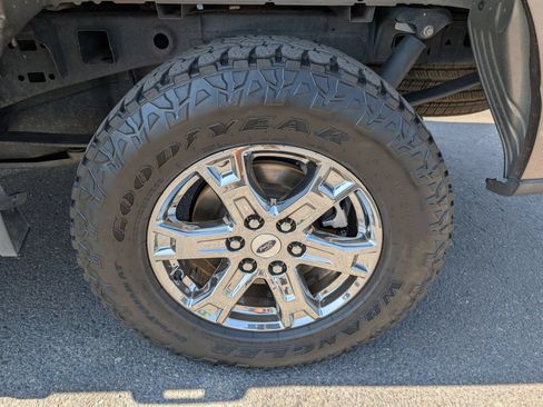 Used 2022 Ford F150 XLT w/ Equipment Group 301A Mid AWD/4WD image 10