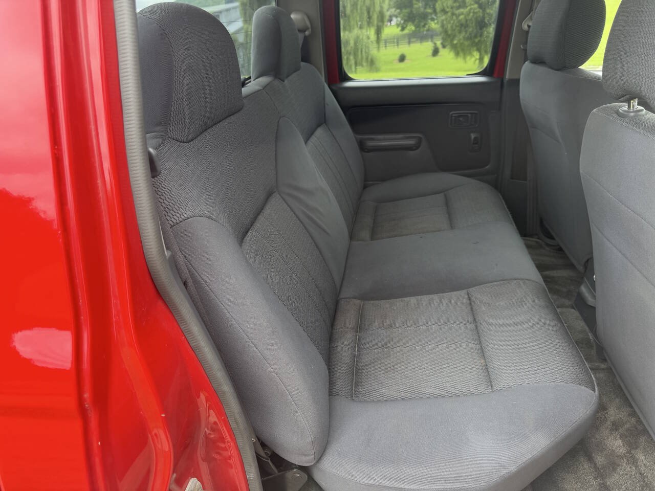 Used 2002 Nissan Frontier SVE AWD/4WD image 26
