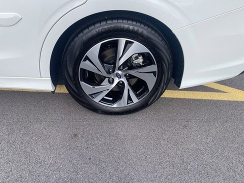 Used 2025 Subaru Legacy Premium image 9