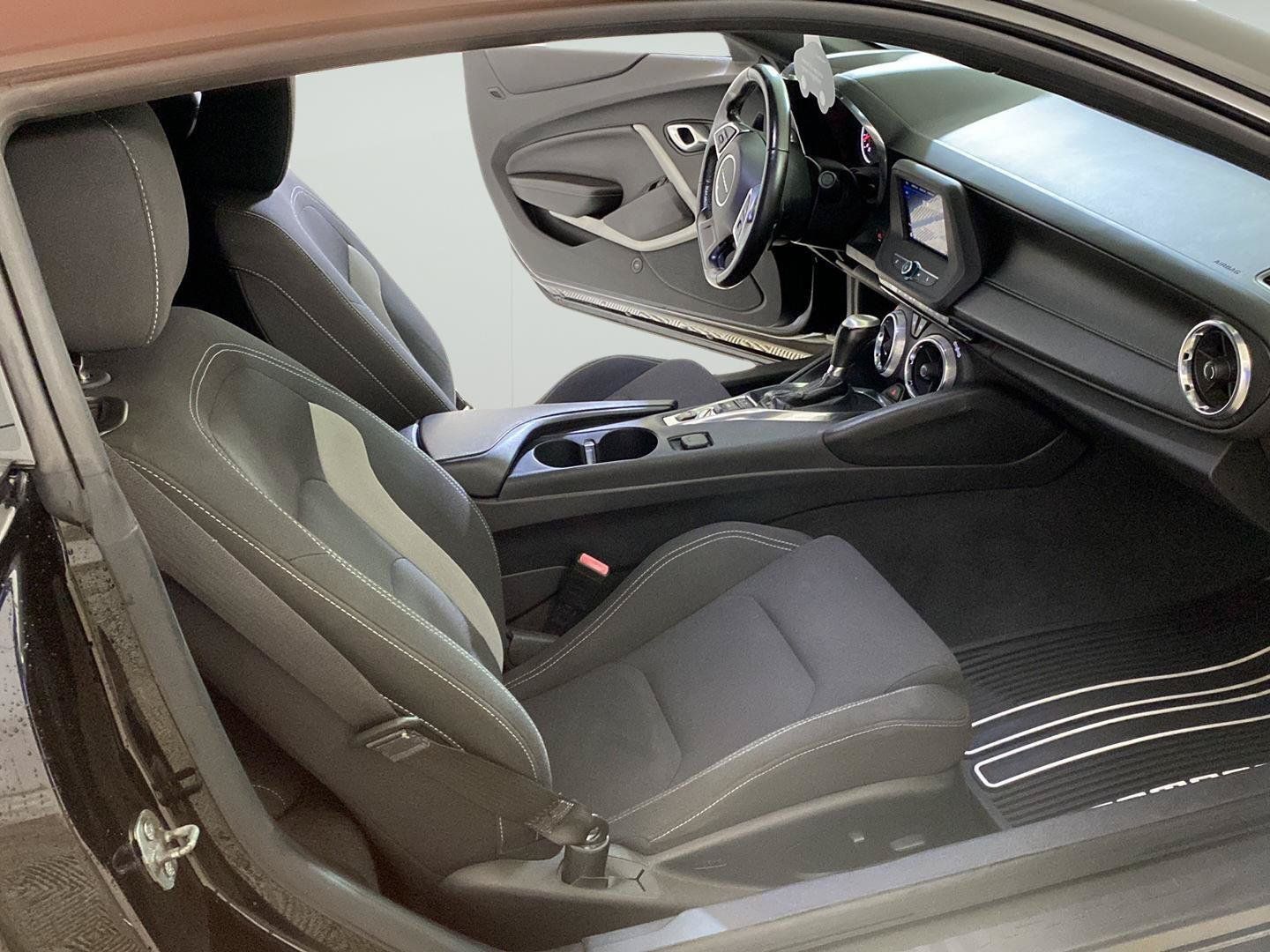Used 2020 Chevrolet Camaro LT RWD image 25