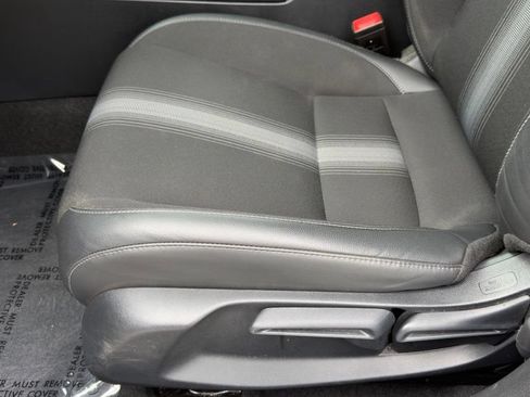 Used 2024 Honda Civic Sport image 5