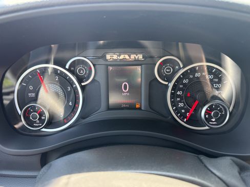 New 2026 RAM 2500 Big Horn AWD/4WD image 11