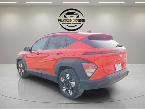 Used 2024 Hyundai Kona SEL image 5