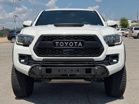 Used 2019 Toyota Tacoma TRD Pro AWD/4WD image 10