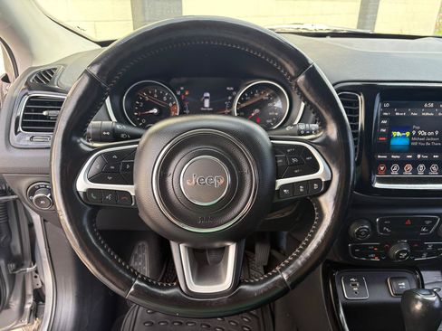Used 2021 Jeep Compass Limited FWD image 6