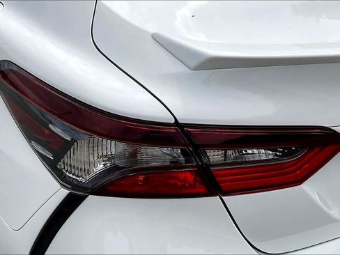 Used 2023 Toyota Camry SE FWD image 28