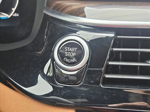 Used 2021 BMW 540i w/ Convenience Package image 24