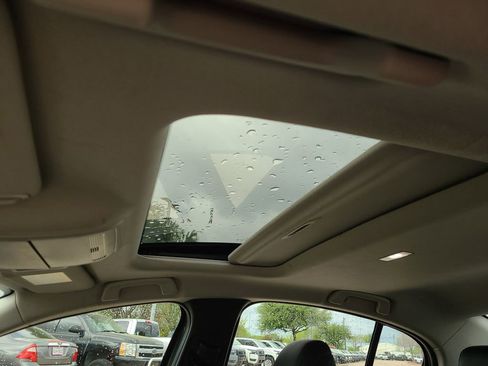 Used 2024 MAZDA MAZDA3 s image 18