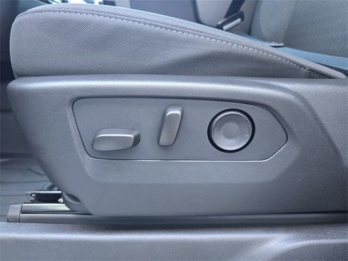 New 2026 GMC Sierra 2500 SLE w/ SLE Value Package; image 19