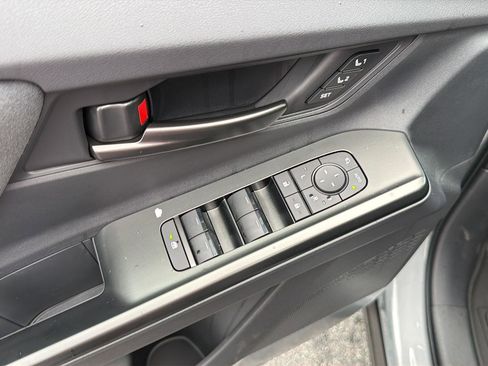 New 2026 Toyota C-HR AWD/4WD image 33
