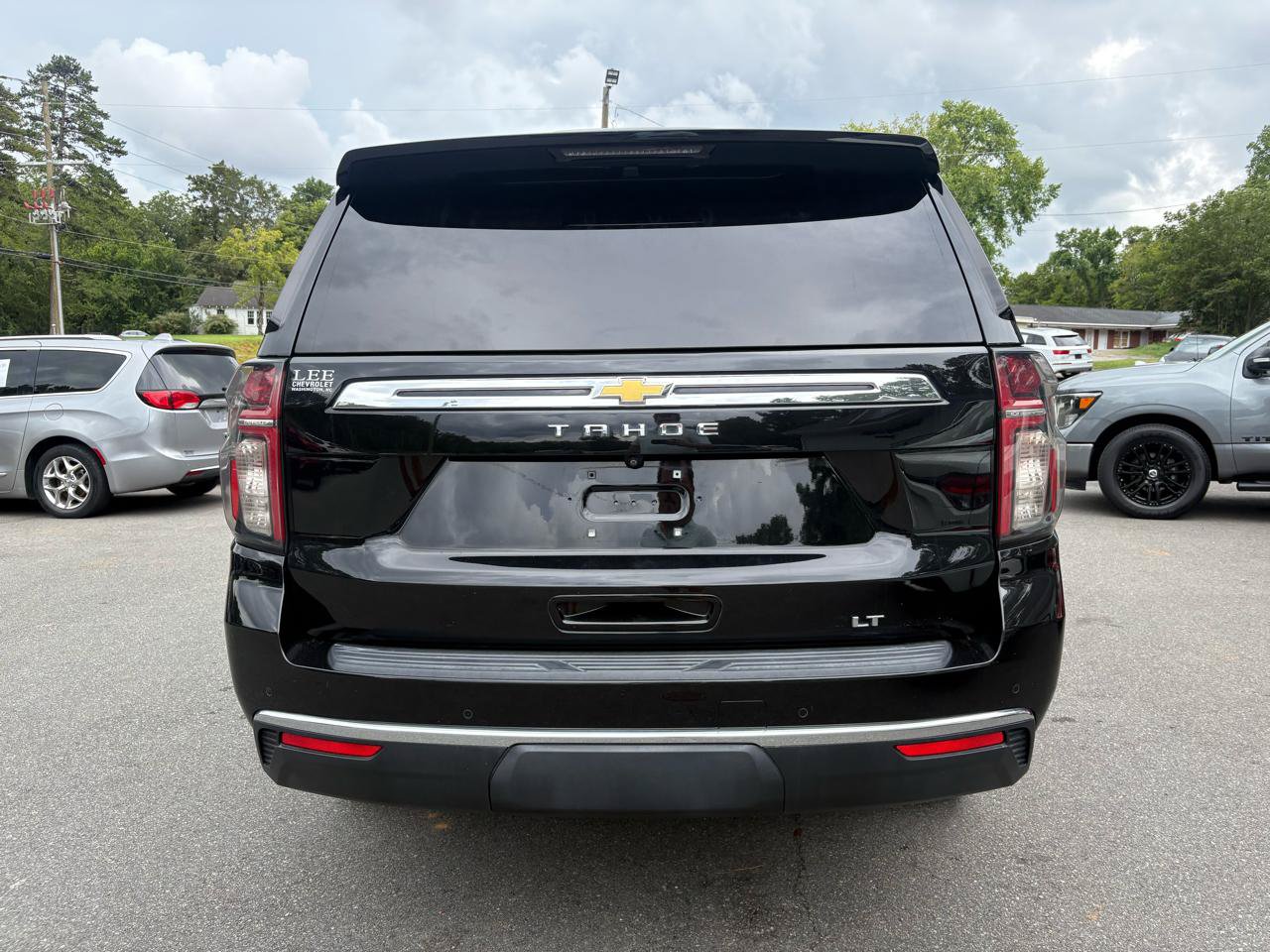 Used 2021 Chevrolet Tahoe LT w/ LT Signature Package RWD image 4