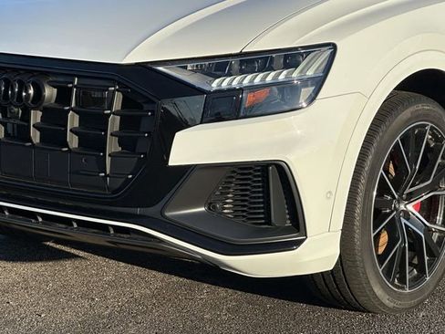Used 2023 Audi Q8 Premium Plus w/ Premium Plus Package image 8