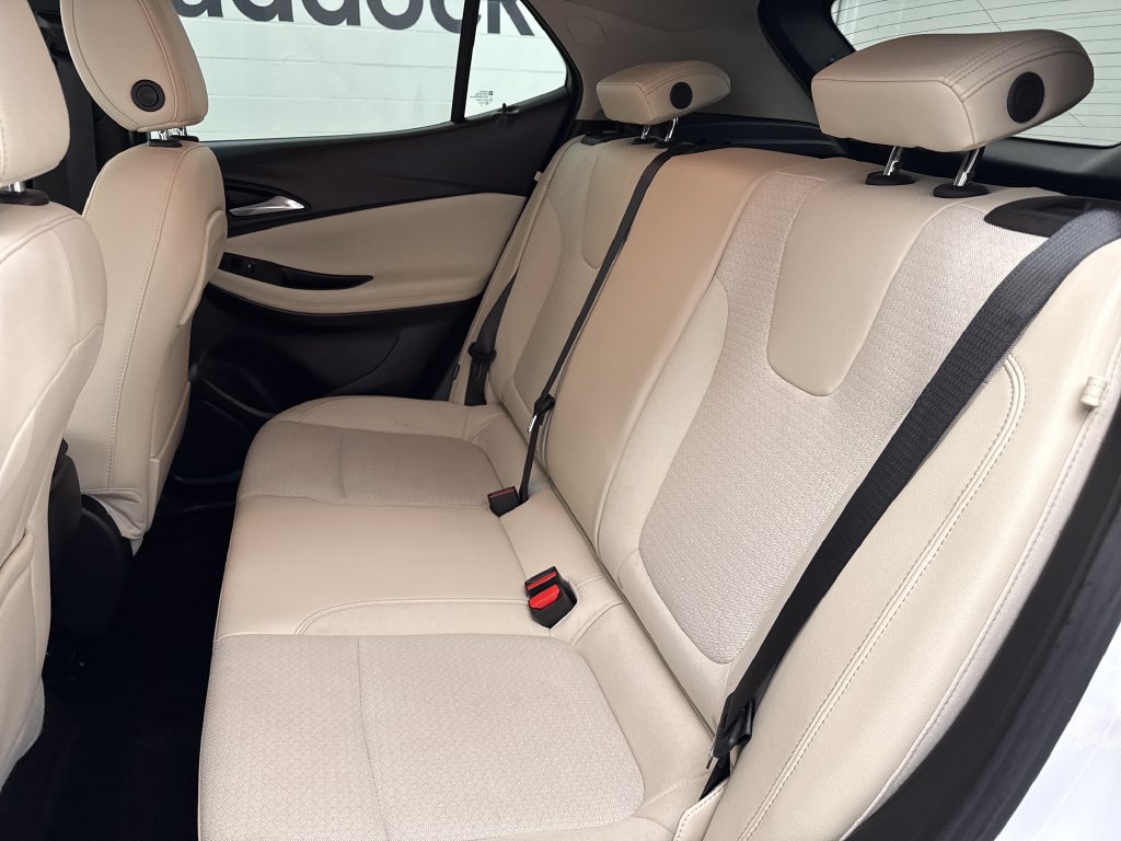 Used 2020 Buick Encore GX Preferred w/ Cold Weather Comfort Package FWD image 21