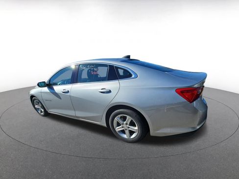 Used 2022 Chevrolet Malibu LS image 4