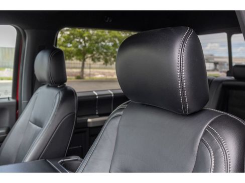 Used 2019 Ford F150 Lariat w/ Equipment Group 502A Luxury AWD/4WD image 17