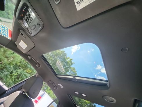 Certified 2023 Chevrolet Traverse High Country image 23