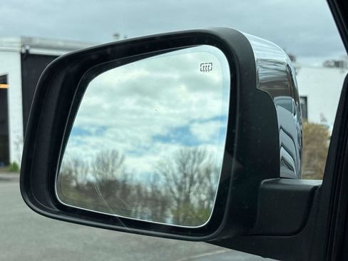 Used 2016 Jeep Grand Cherokee Limited AWD/4WD image 29