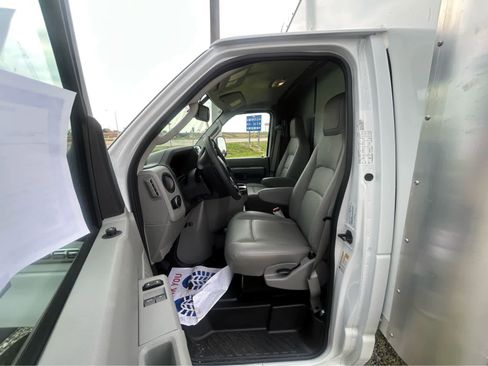 New 2027 Ford E-350 and Econoline 350 Super Duty w/ Power Equipment Group RWD image 10