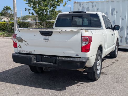 Used 2018 Nissan Titan S w/ S Utility Package RWD image 5